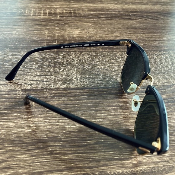RayBan Sunglasses - Clubmaster Classic - Picture 2 of 3